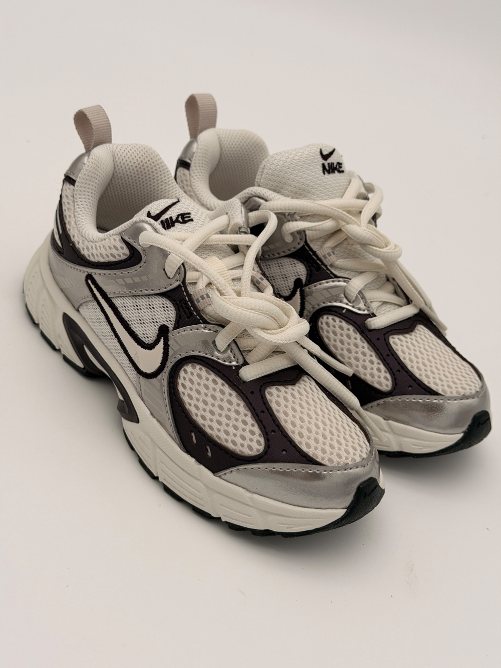 Nike V5 RNR Lace PS Kids Sneakers Size 13.5C Silver White New